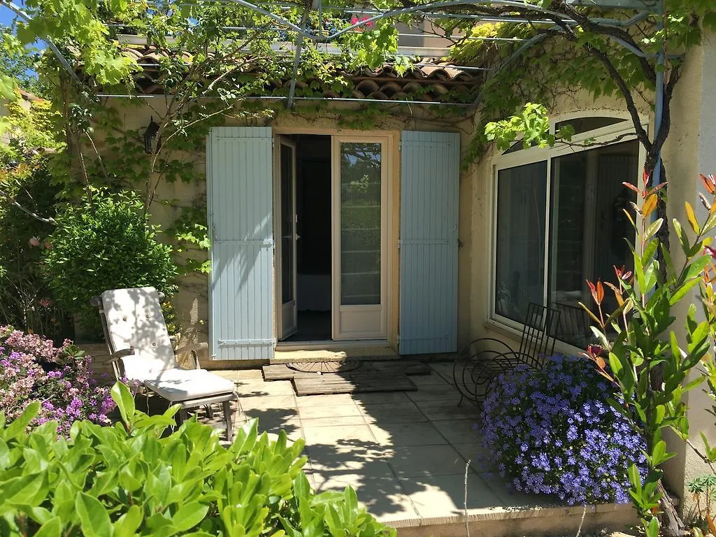 Le Marijas Bed & Breakfast Les Michels