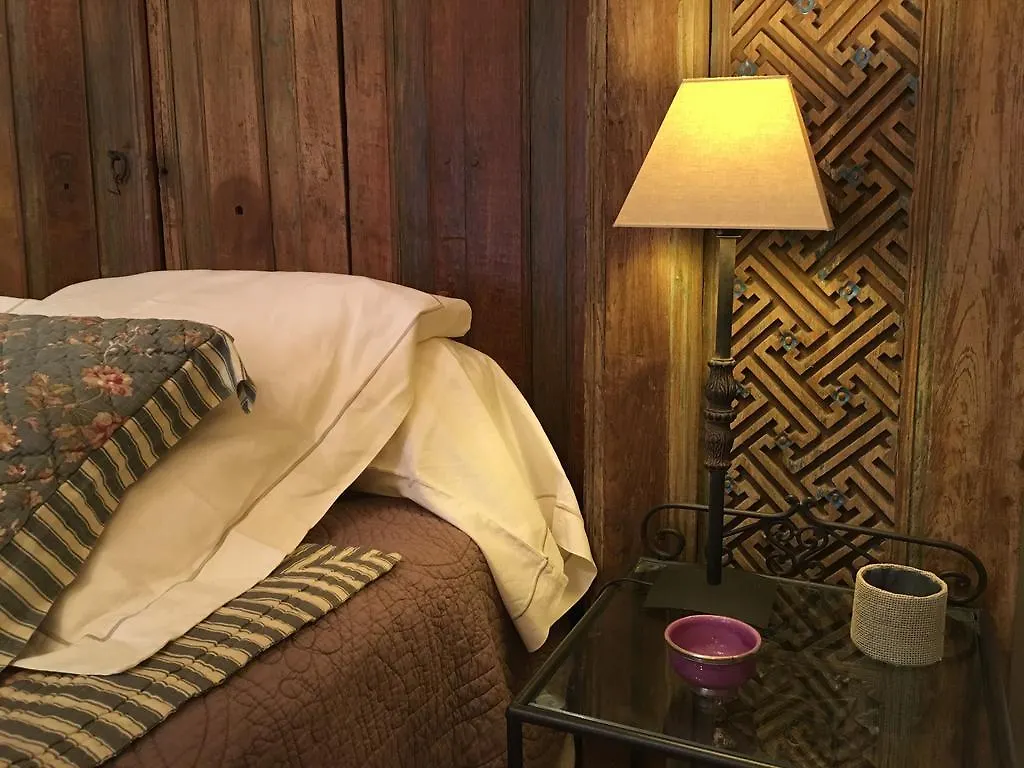 Le Marijas Bed & Breakfast Les Michels